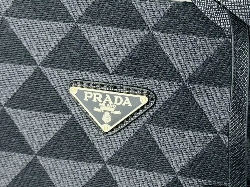 prada aaa qualite sac a main  pour femme s_12303a14